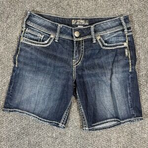 Women's Silver Suki Shorts Size 28 Short Medium Wash 8 Inch